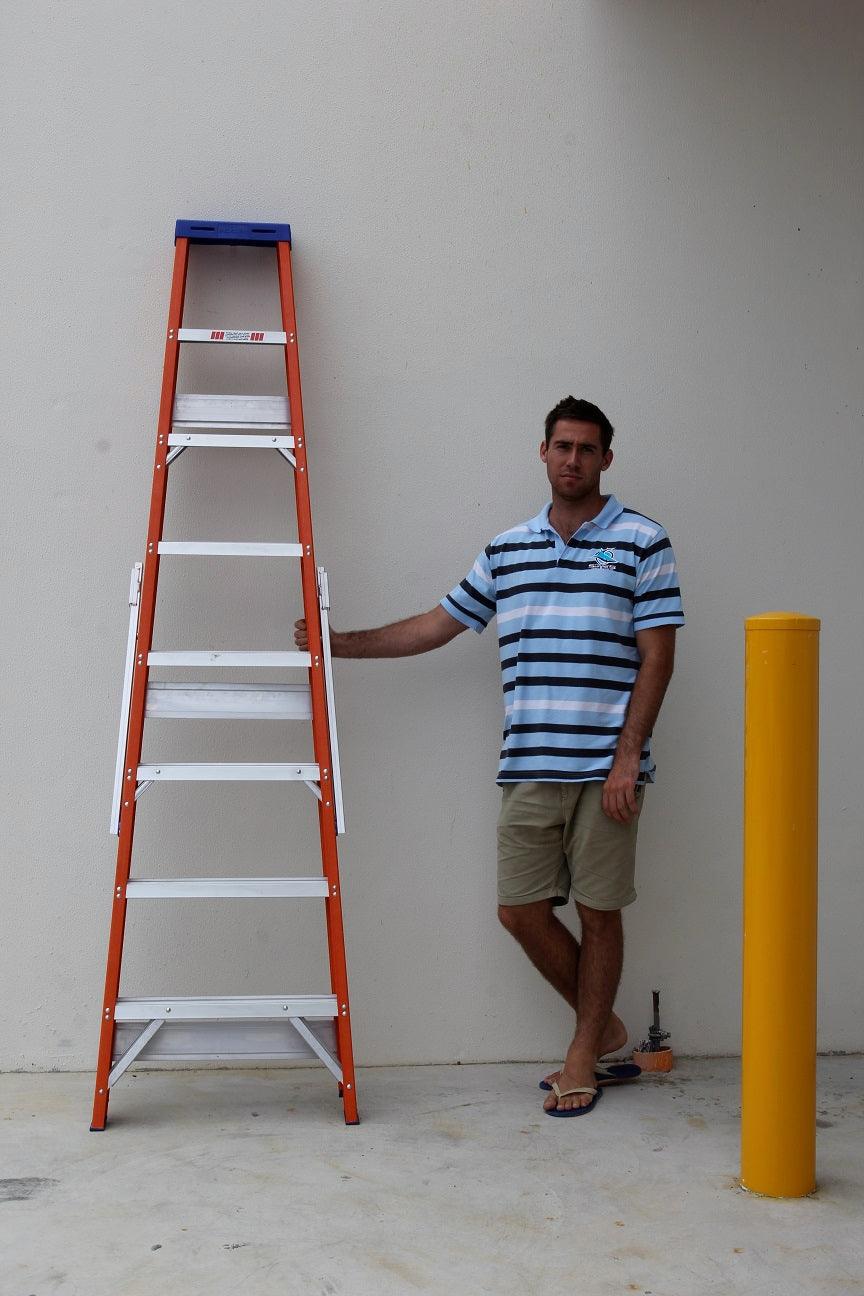 Indalex Pro Series Fibreglass Single Sided Step 8ft (2.4m) - Ladders4U