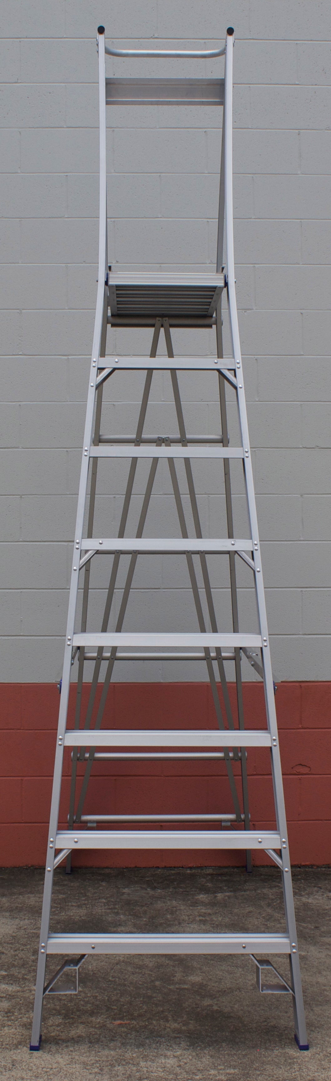 Indalex Pro Series Aluminium Platform Ladder 11/8 8ft (2.4M Platform)